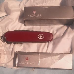Set of 3 victorinox swiss-made multi tools